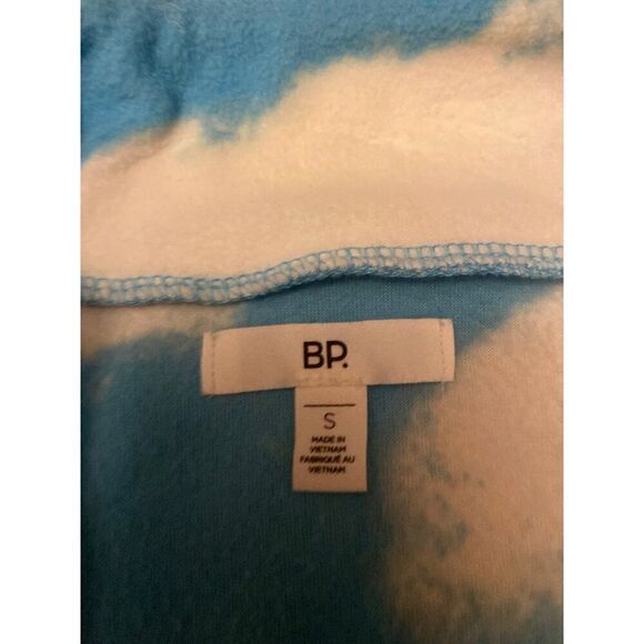 NWOT BP women's blue cloud patterned thin zip front slash pocket sweater size SM - Picture 4 of 7